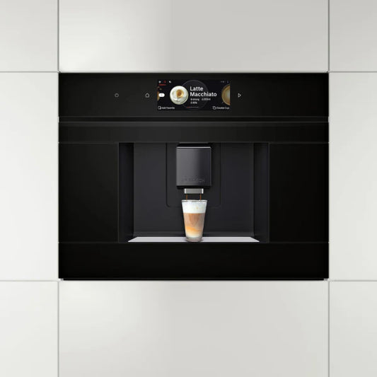 Bosch Série 8 Machine à café tout automatique – Réservoir d’eau 2,4 L, Fonction OneTouch – CTL7181B0